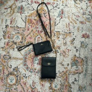 Coach Purse w/ wristlet included.
